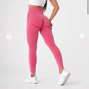 NVGTN Seamless Hot Pink Leggings